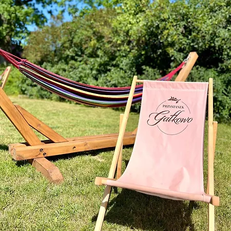 Przystanek 度假居 *